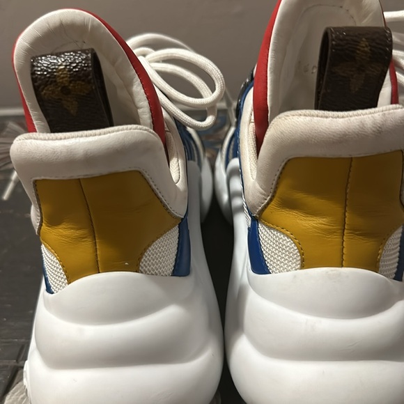 LOUIS VUITTON
Calfskin Technical Nylon LV Archlight Sneakers 35 Electric Blue - Picture 14 of 14